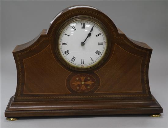 An Edwardian mantel clock